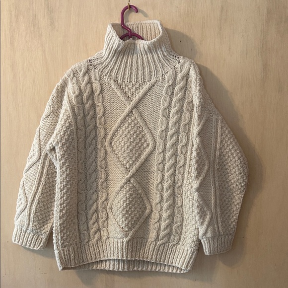Vintage Gypsy Rose Cozy Cream Cable Knit Turtleneck Sweater. Wool. - Picture 1 of 7